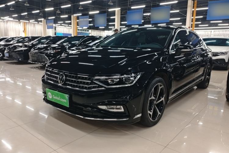 Used Volkswagen Magotan 2025 Zhongxiang Version 330TSI DSG Luxury Edition Guazi used car, China used car export, Used car for sale, Used cars, Cheapest cars for sale