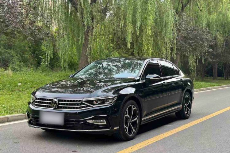 Used Volkswagen Magotan 2025 Revised Version Zhongxiang Edition 330TSI DSG Luxury Trim Guazi used car, China used car export, Used car for sale, Used cars, Cheapest cars for sale