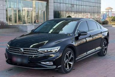 Used Volkswagen Magotan 2025 Zhongxiang Version 330TSI DSG Luxury Edition