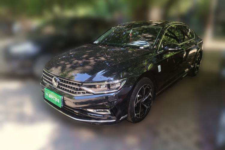 Used Volkswagen Magotan 2025 Zhongxiang Version 330TSI DSG Luxury Edition Guazi used car, China used car export, Used car for sale, Used  cars, Cheapest cars for sale