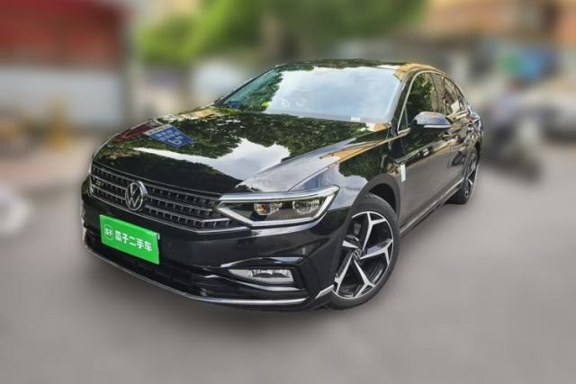 Used Volkswagen Magotan 2025 Revised Version 2 Zhongxiang Edition 330TSI DSG Luxury Trim
