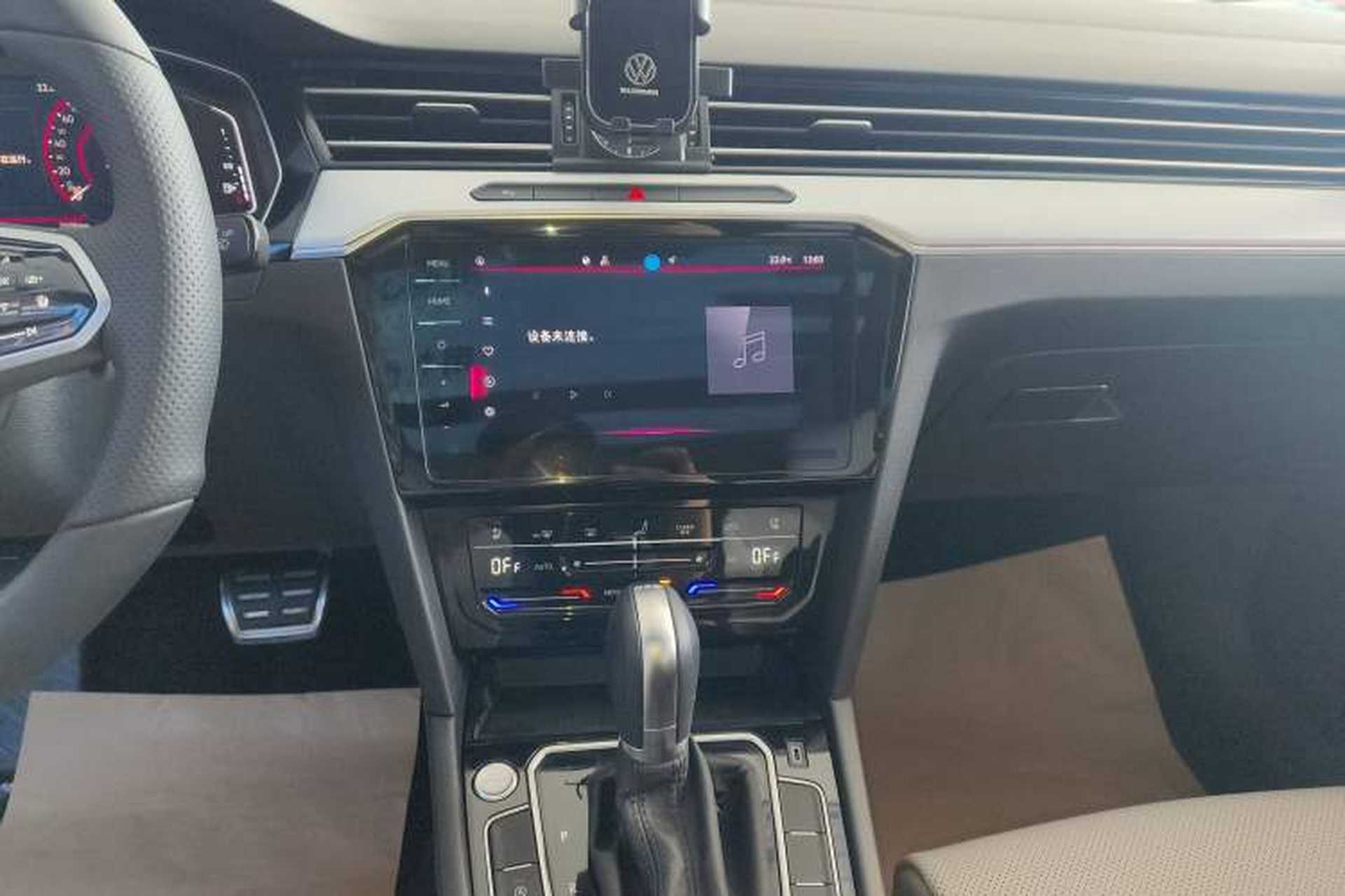 Used Volkswagen Magotan 2025 Revised Version Zhongxiang Edition 330TSI DSG Luxury Trim Audio And AC Panel