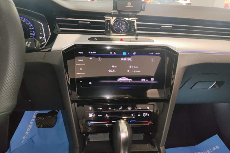 Used Volkswagen Magotan 2025 Revised Version 2 Zhongxiang Edition 330TSI DSG Luxury Trim Audio And AC Panel