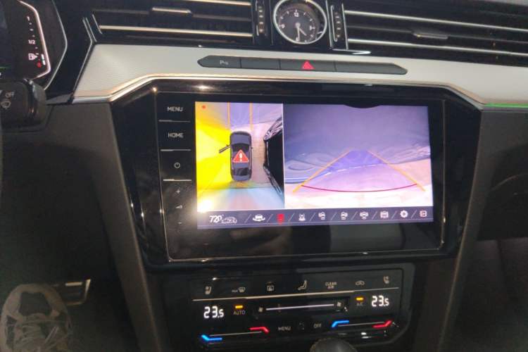 Used Volkswagen Magotan 2025 Revised Version 2 Zhongxiang Edition 330TSI DSG Luxury Trim Audio And AC Panel