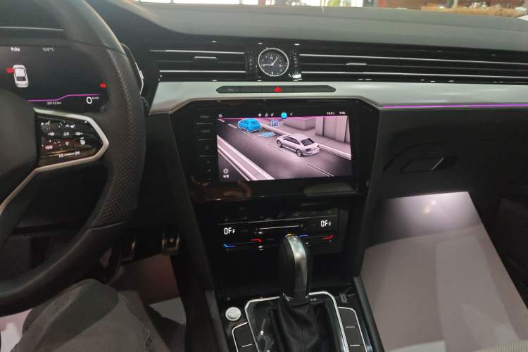 Used Volkswagen Magotan 2025 Revised Version Zhongxiang Edition 330TSI DSG Luxury Trim Audio And AC Panel