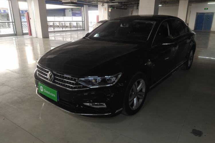 Used Volkswagen Magotan 2025 Zhongxiang Version 280TSI DSG Comfort Edition Guazi used car, China used car export, Used car for sale, Used  cars, Cheapest cars for sale