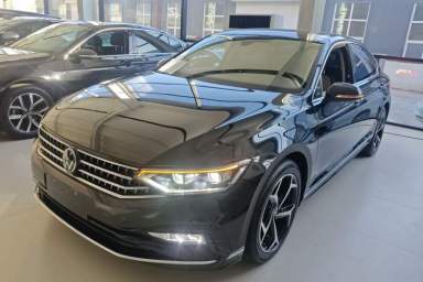 Used Volkswagen Magotan 2025 Zhongxiang Version 330TSI DSG Luxury Edition