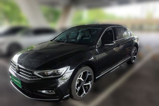 Used Volkswagen Magotan 2025 Revised Version 2 Zhongxiang Edition 330TSI DSG Luxury Trim