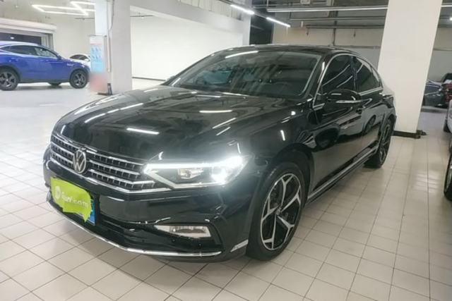 Used Volkswagen Magotan 2025 Revised Version Zhongxiang Edition 330TSI DSG Luxury Trim