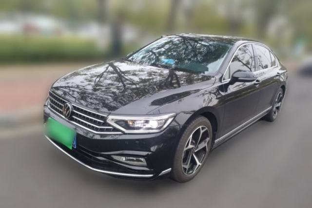 Used Volkswagen Magotan 2025 Revised Version 2 Zhongxiang Edition 330TSI DSG Luxury Trim