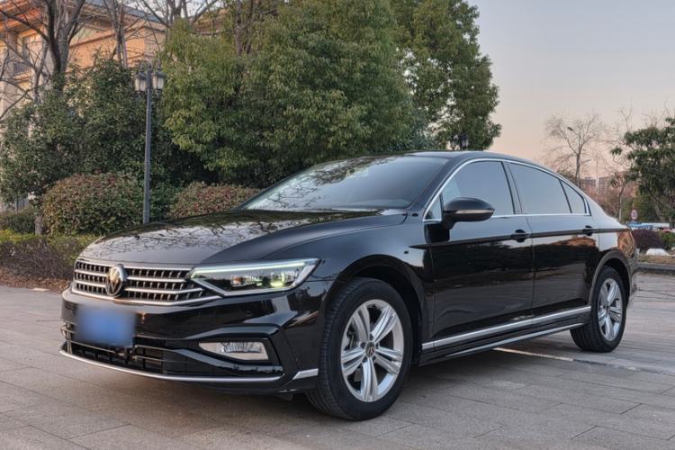 Used Volkswagen Magotan 2025 Zhongxiang Version 280TSI DSG Comfort Edition Guazi used car, China used car export, Used car for sale, Used  cars, Cheapest cars for sale
