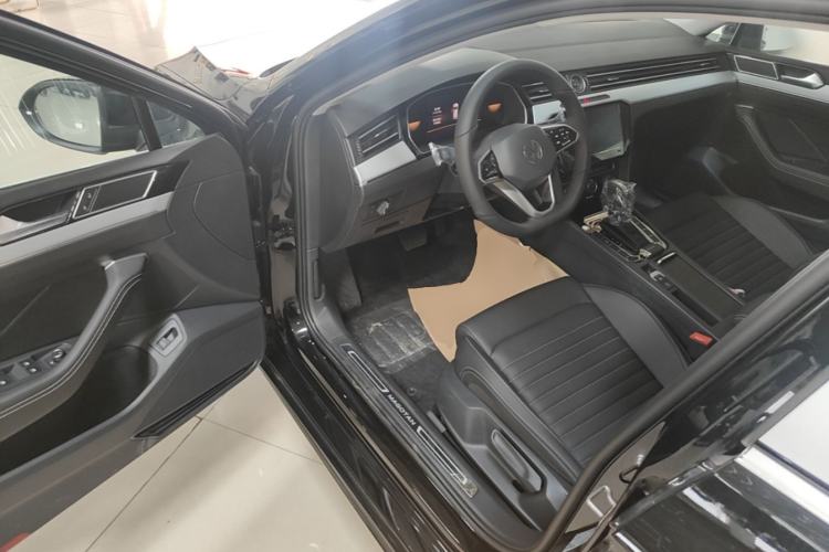 Used Volkswagen Magotan 2025 Zhongxiang Version 280TSI DSG Comfort Edition Driver Seat