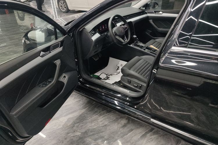 Used Volkswagen Magotan 2025 Zhongxiang Version 280TSI DSG Comfort Edition Driver Seat