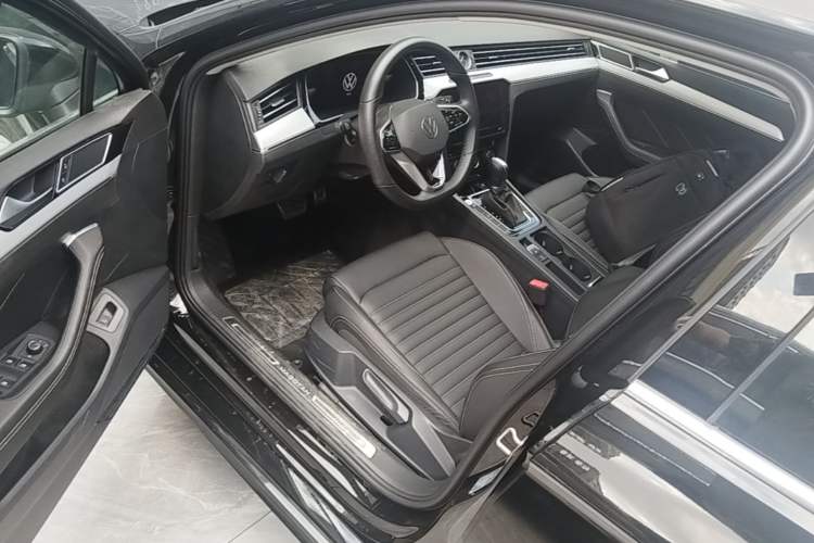 Used Volkswagen Magotan 2025 Zhongxiang Version 280TSI DSG Comfort Edition Driver Seat