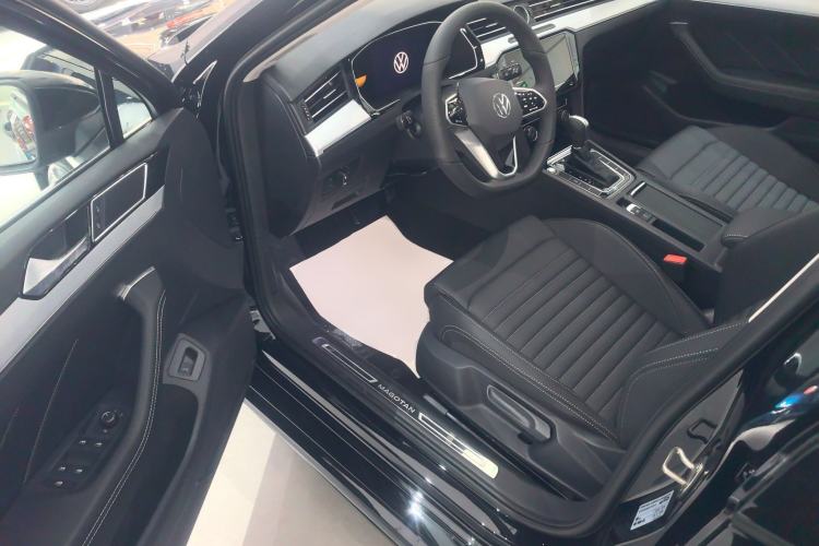 Used Volkswagen Magotan 2025 Zhongxiang Version 280TSI DSG Comfort Edition Driver Seat