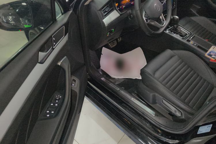 Used Volkswagen Magotan 2025 Zhongxiang Version 280TSI DSG Comfort Edition Driver Seat