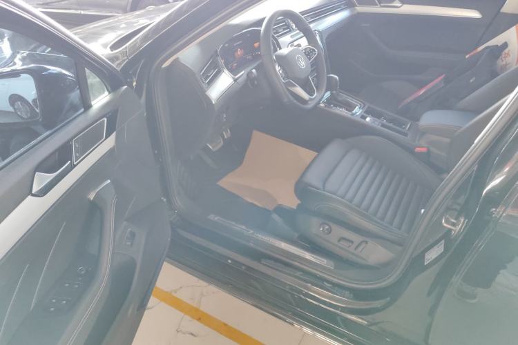 Used Volkswagen Magotan 2025 Zhongxiang Version 280TSI DSG Comfort Edition Driver Seat