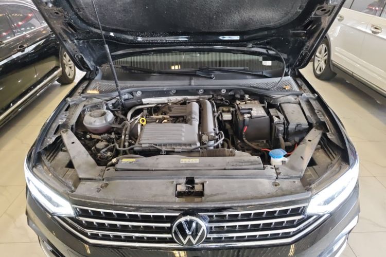 Used Volkswagen Magotan 2025 Zhongxiang Version 280TSI DSG Comfort Edition Engine Bay