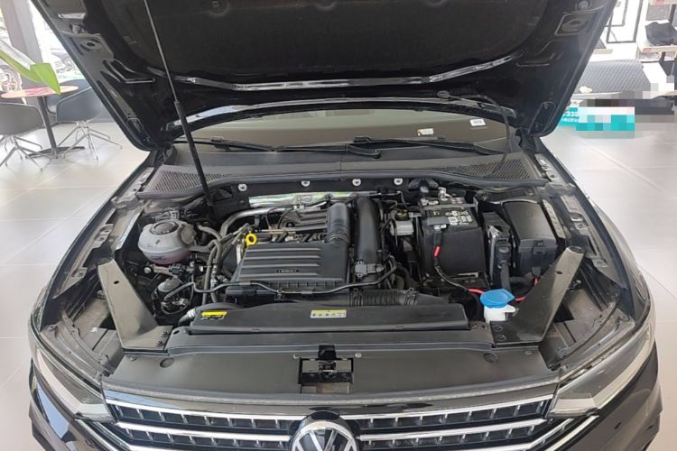 Used Volkswagen Magotan 2025 Revised Version Zhongxiang Edition 280TSI DSG Luxury Trim Engine Bay