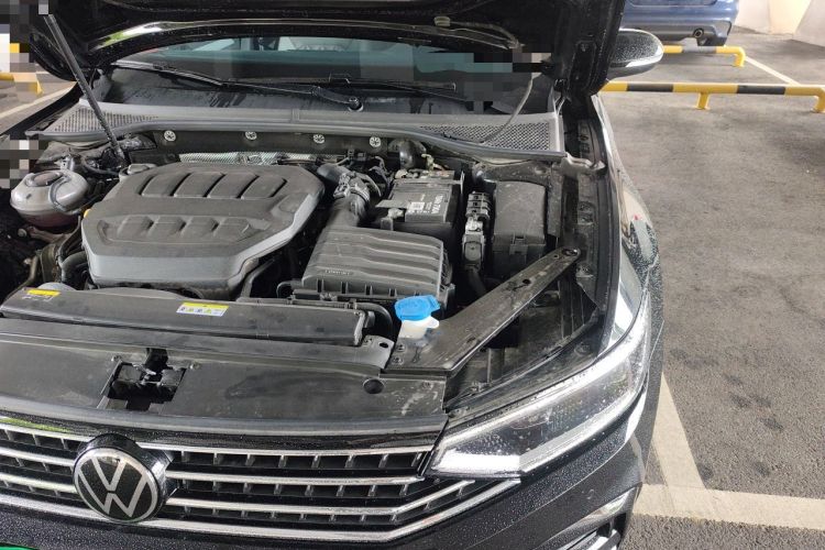 Used Volkswagen Magotan 2025 Revised Version 2 Zhongxiang Edition 330TSI DSG Luxury Trim Engine Bay Left