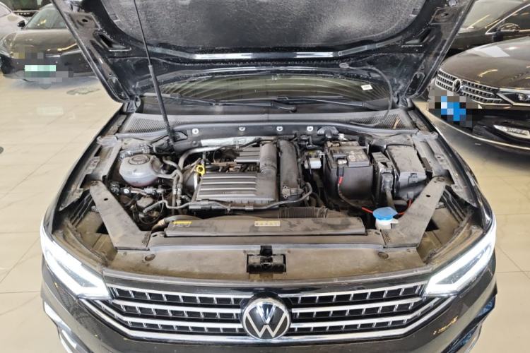 Used Volkswagen Magotan 2025 Zhongxiang Version 280TSI DSG Comfort Edition Engine Bay