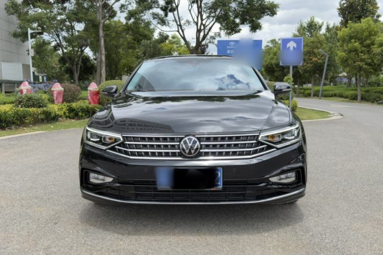 Used Volkswagen Magotan 2025 Zhongxiang Version 330TSI DSG Luxury Edition Exterior 1