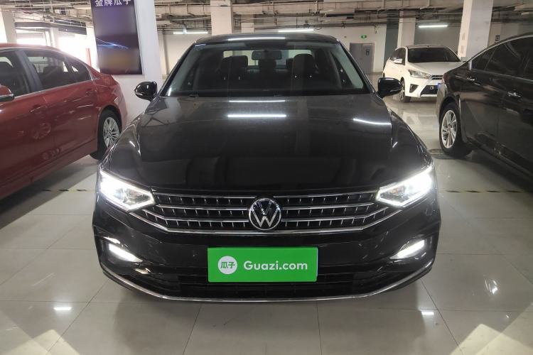 Used Volkswagen Magotan 2025 Zhongxiang Version 280TSI DSG Comfort Edition Exterior 1
