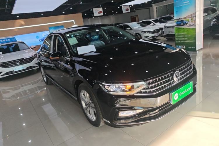 Used Volkswagen Magotan 2025 Zhongxiang Version 280TSI DSG Comfort Edition Exterior 1