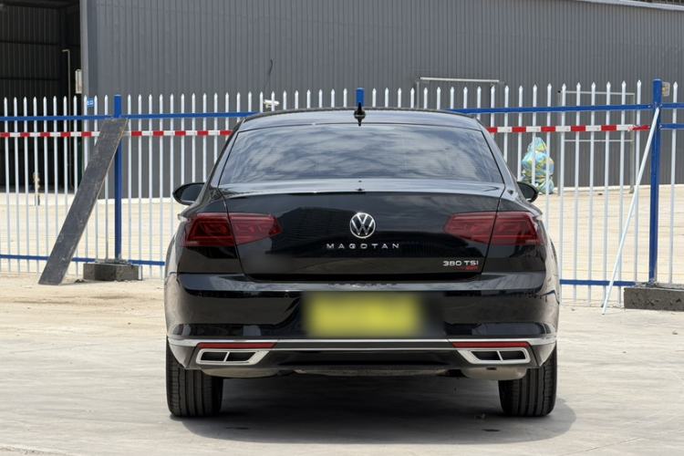 Used Volkswagen Magotan 2025 Revised Version 2 Zhongxiang Edition 330TSI DSG Luxury Trim Exterior 1