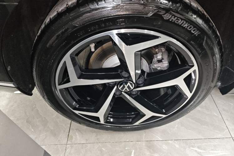 Used Volkswagen Magotan 2025 Zhongxiang Version 330TSI DSG Luxury Edition Exterior 1