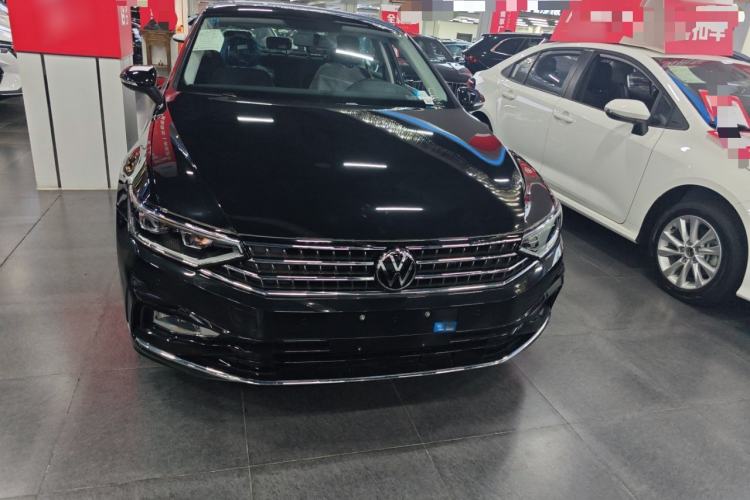 Used Volkswagen Magotan 2025 Zhongxiang Version 280TSI DSG Comfort Edition Exterior 1