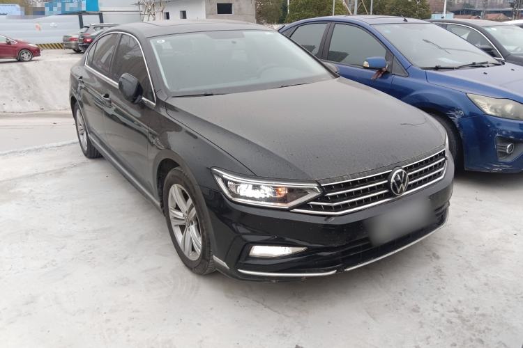 Used Volkswagen Magotan 2025 Zhongxiang Version 280TSI DSG Comfort Edition Exterior 1