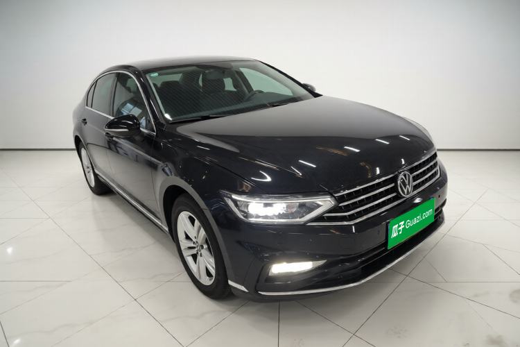 Used Volkswagen Magotan 2025 Zhongxiang Version 280TSI DSG Comfort Edition Exterior 1