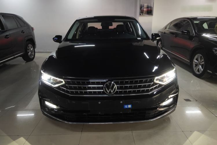 Used Volkswagen Magotan 2025 Zhongxiang Version 280TSI DSG Comfort Edition Exterior 1