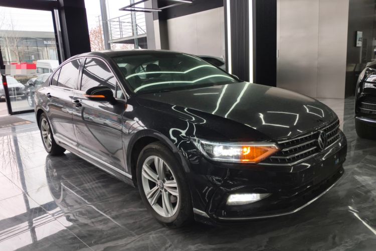 Used Volkswagen Magotan 2025 Zhongxiang Version 280TSI DSG Comfort Edition Exterior 1