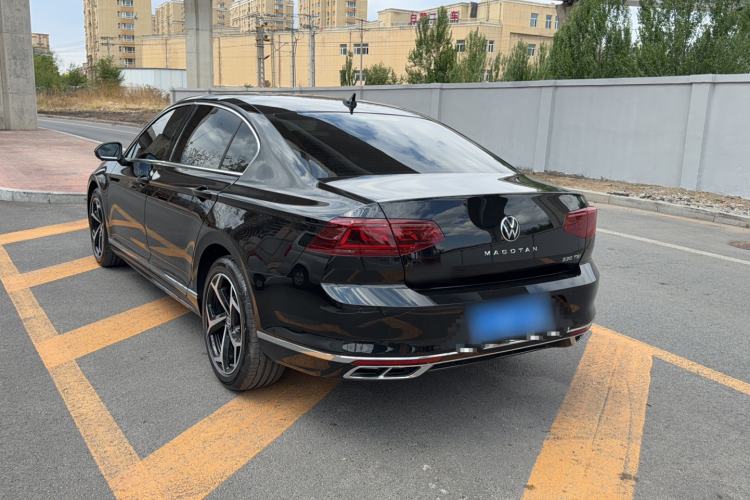 Used Volkswagen Magotan 2025 Revised Version 2 Zhongxiang Edition 330TSI DSG Luxury Trim Exterior 10