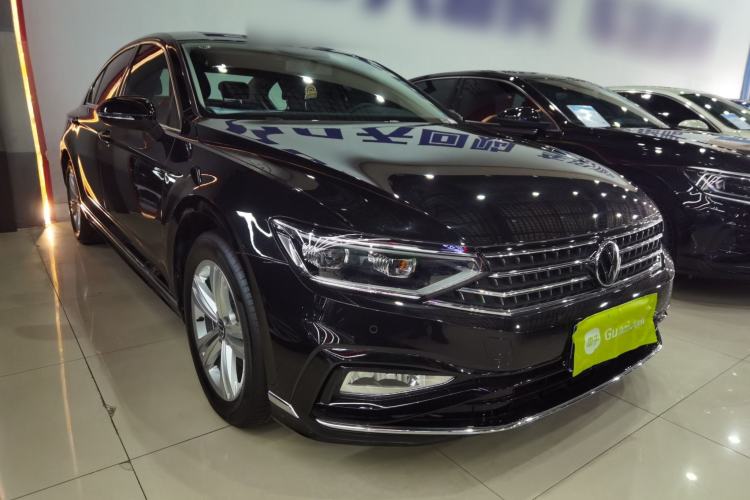 Used Volkswagen Magotan 2025 Zhongxiang Version 280TSI DSG Comfort Edition Exterior 2