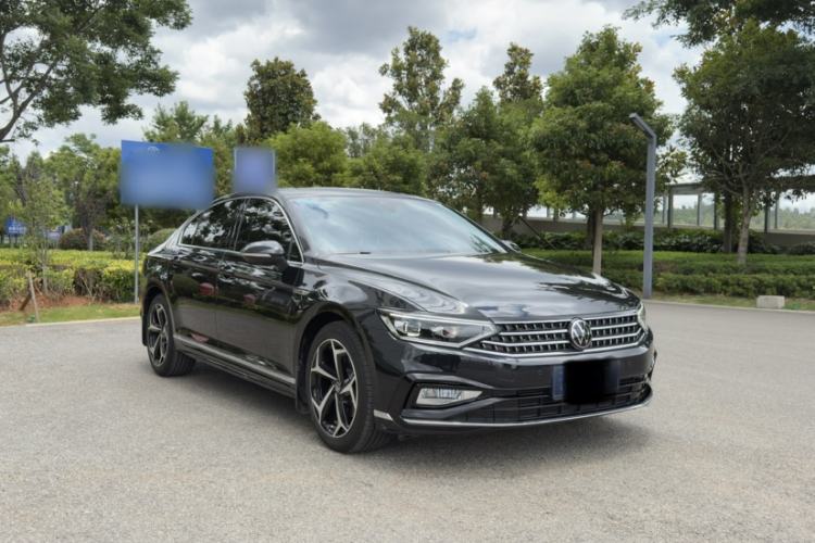 Used Volkswagen Magotan 2025 Zhongxiang Version 330TSI DSG Luxury Edition Exterior 2