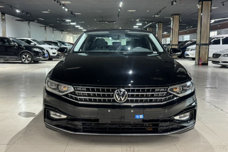 Used Volkswagen Magotan 2025 Zhongxiang Version 280TSI DSG Comfort Edition Exterior 2
