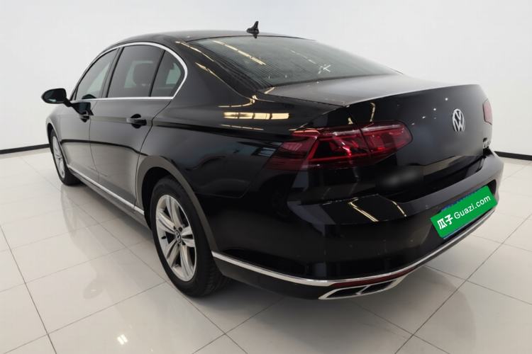 Used Volkswagen Magotan 2025 Zhongxiang Version 280TSI DSG Comfort Edition Exterior 2