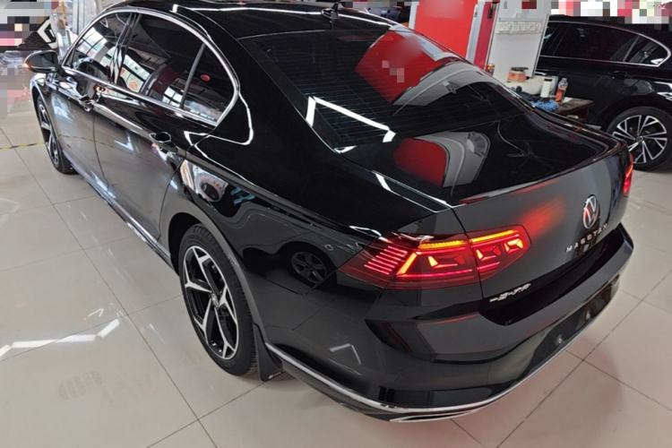 Used Volkswagen Magotan 2025 Revised Version 2 Zhongxiang Edition 330TSI DSG Luxury Trim Exterior 2