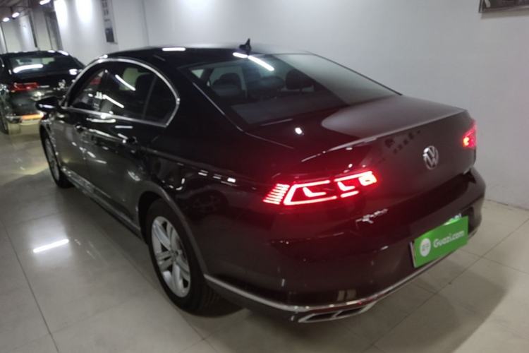 Used Volkswagen Magotan 2025 Zhongxiang Version 280TSI DSG Comfort Edition Exterior 2