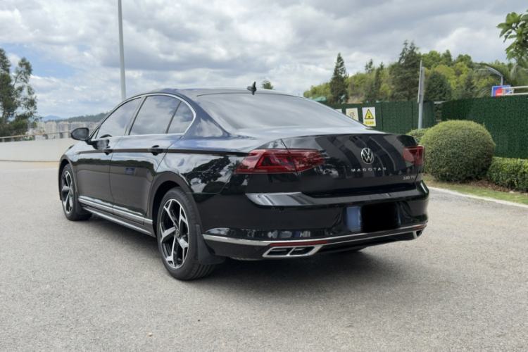 Used Volkswagen Magotan 2025 Zhongxiang Version 330TSI DSG Luxury Edition Exterior 3