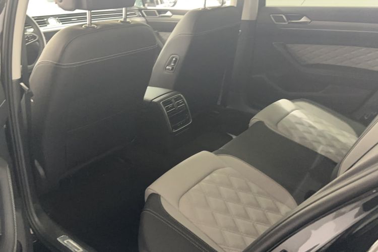 Used Volkswagen Magotan 2025 Zhongxiang Model 280TSI DSG Luxury Version Exterior 3