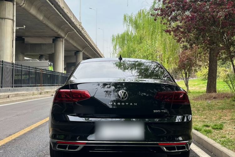 Used Volkswagen Magotan 2025 Revised Version 2 Zhongxiang Edition 330TSI DSG Luxury Trim Exterior 3