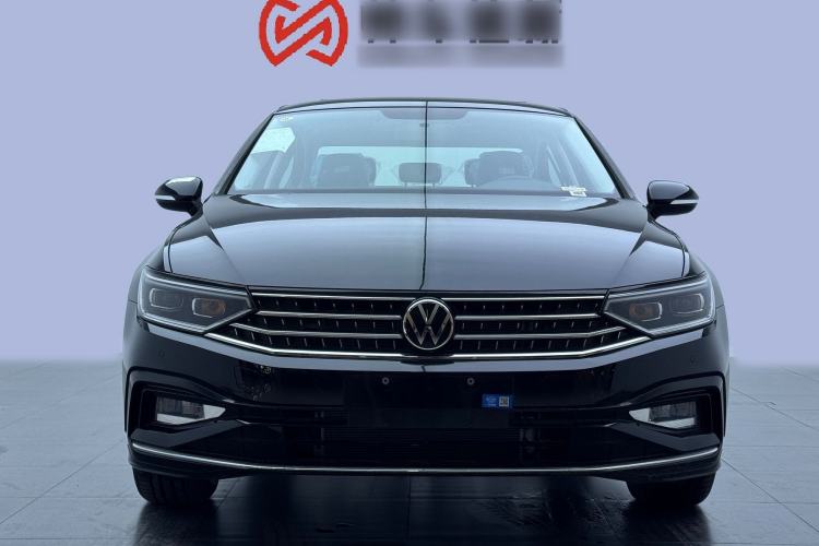 Used Volkswagen Magotan 2025 Zhongxiang Version 280TSI DSG Comfort Edition Exterior 3