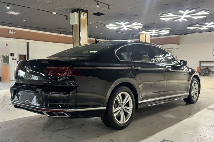 Used Volkswagen Magotan 2025 Zhongxiang Version 280TSI DSG Comfort Edition Exterior 4