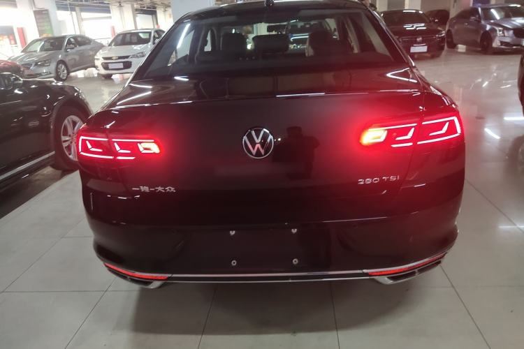 Used Volkswagen Magotan 2025 Zhongxiang Version 280TSI DSG Comfort Edition Exterior 4