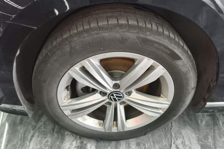Used Volkswagen Magotan 2025 Zhongxiang Version 280TSI DSG Comfort Edition Exterior 4