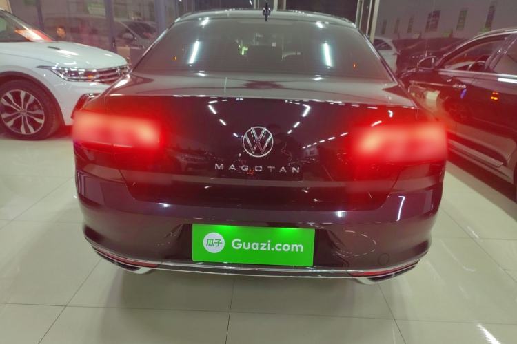Used Volkswagen Magotan 2025 Zhongxiang Version 330TSI DSG Luxury Edition Exterior 4